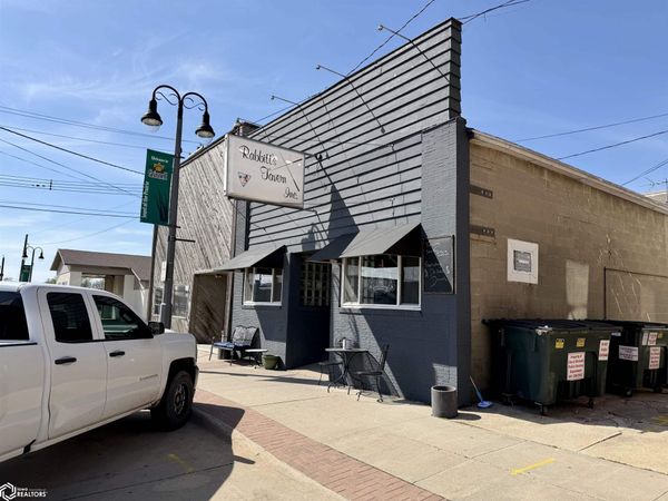 717 & 721 4th Avenue, Grinnell, IA 50112