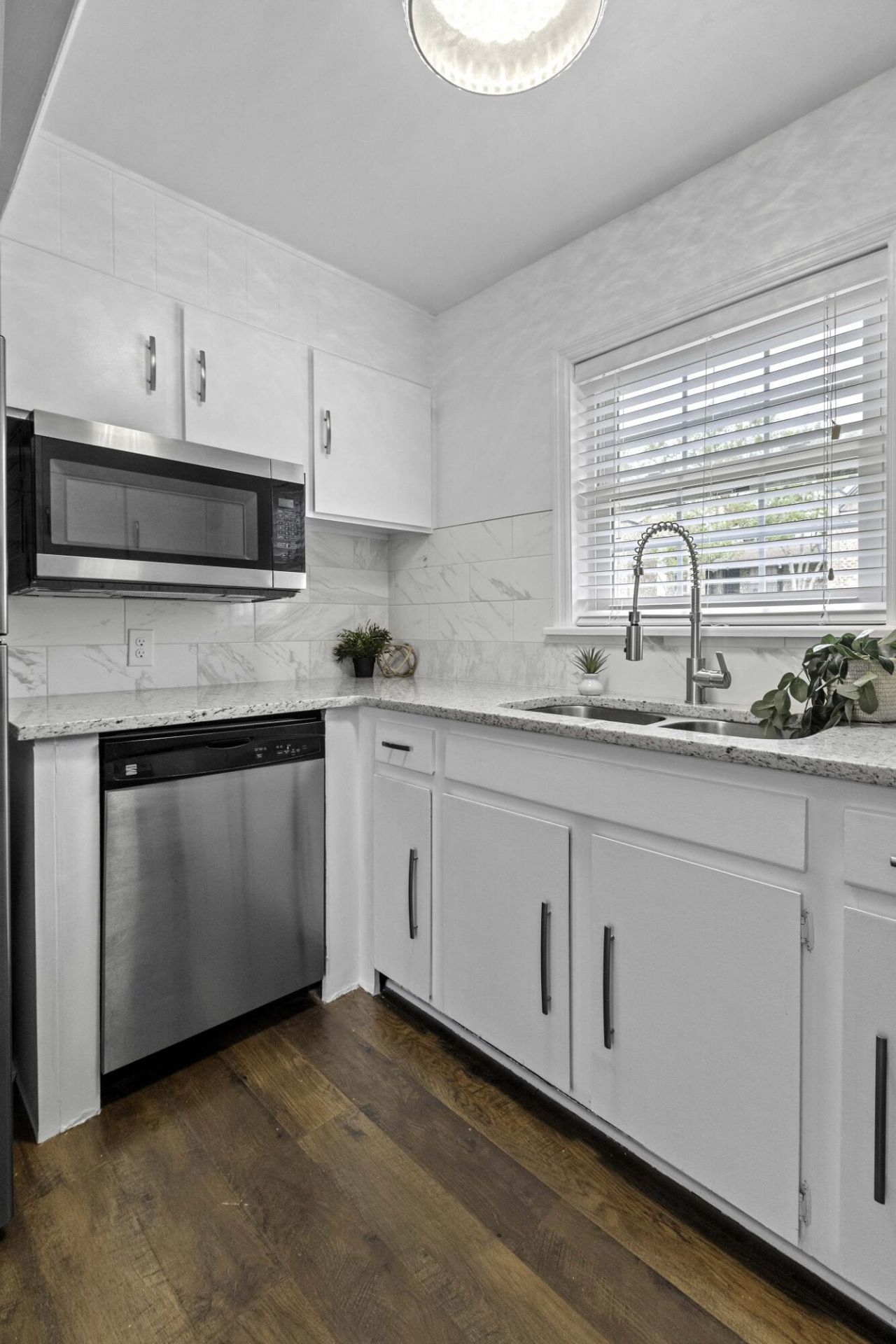 874 Colony Drive Photo 11