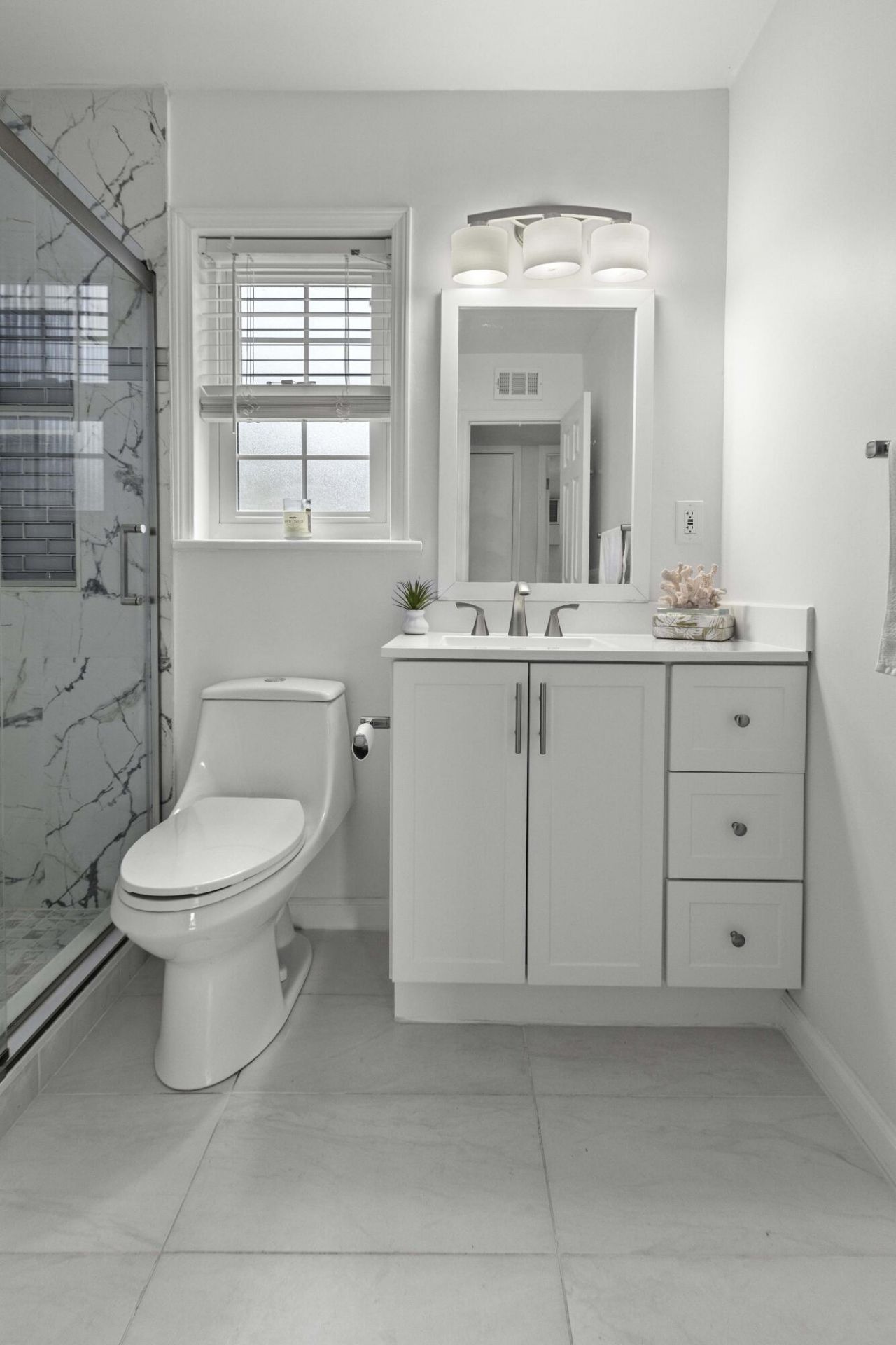 874 Colony Drive Photo 17