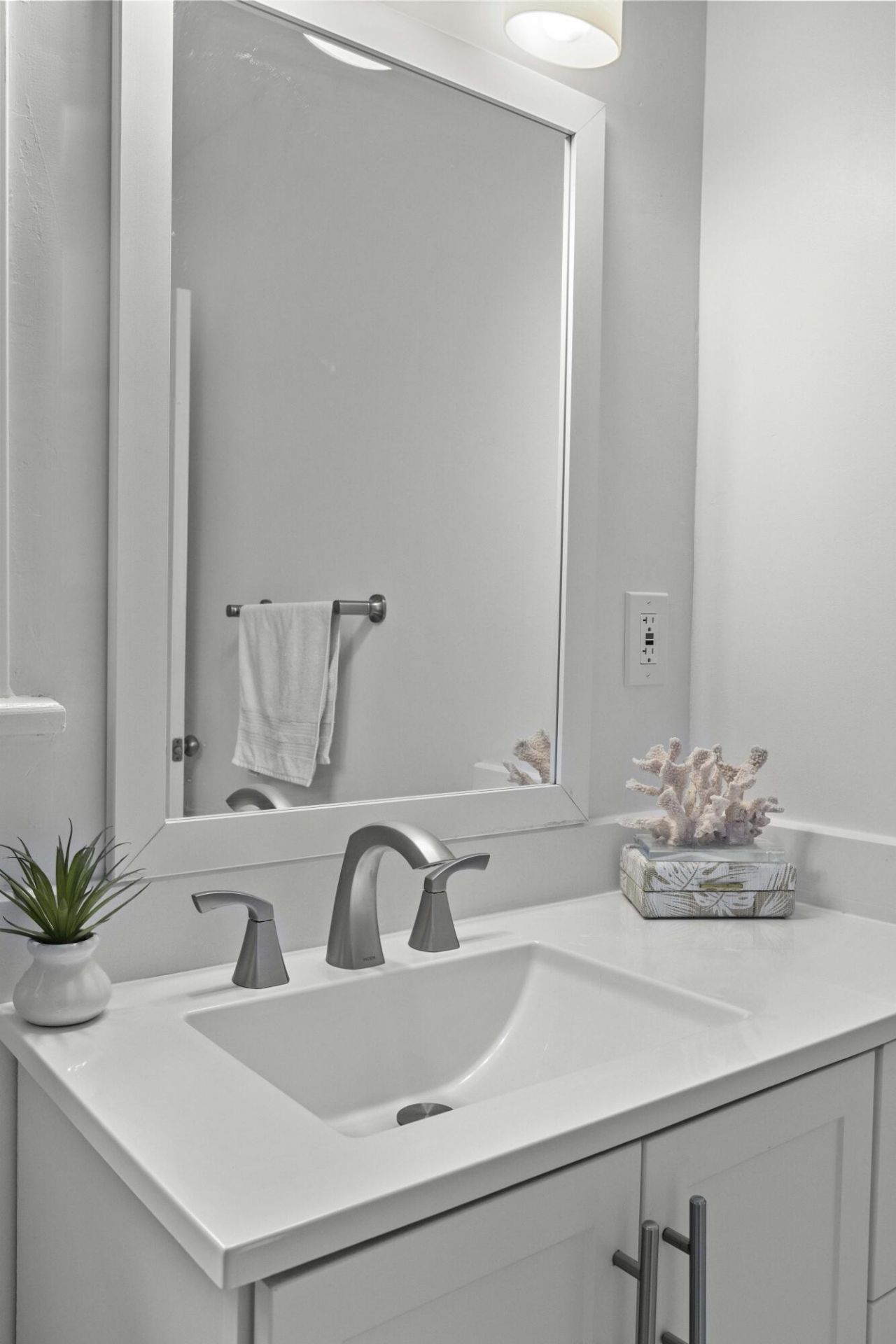 874 Colony Drive Photo 19