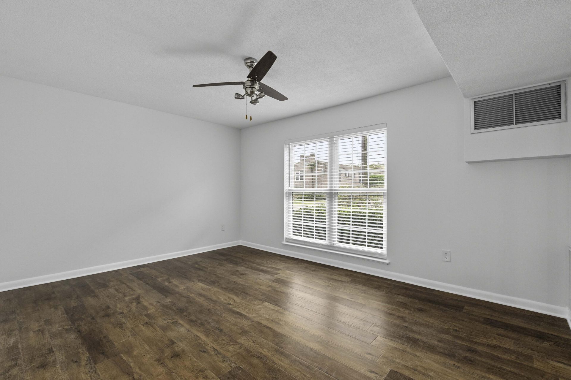 874 Colony Drive Photo 21