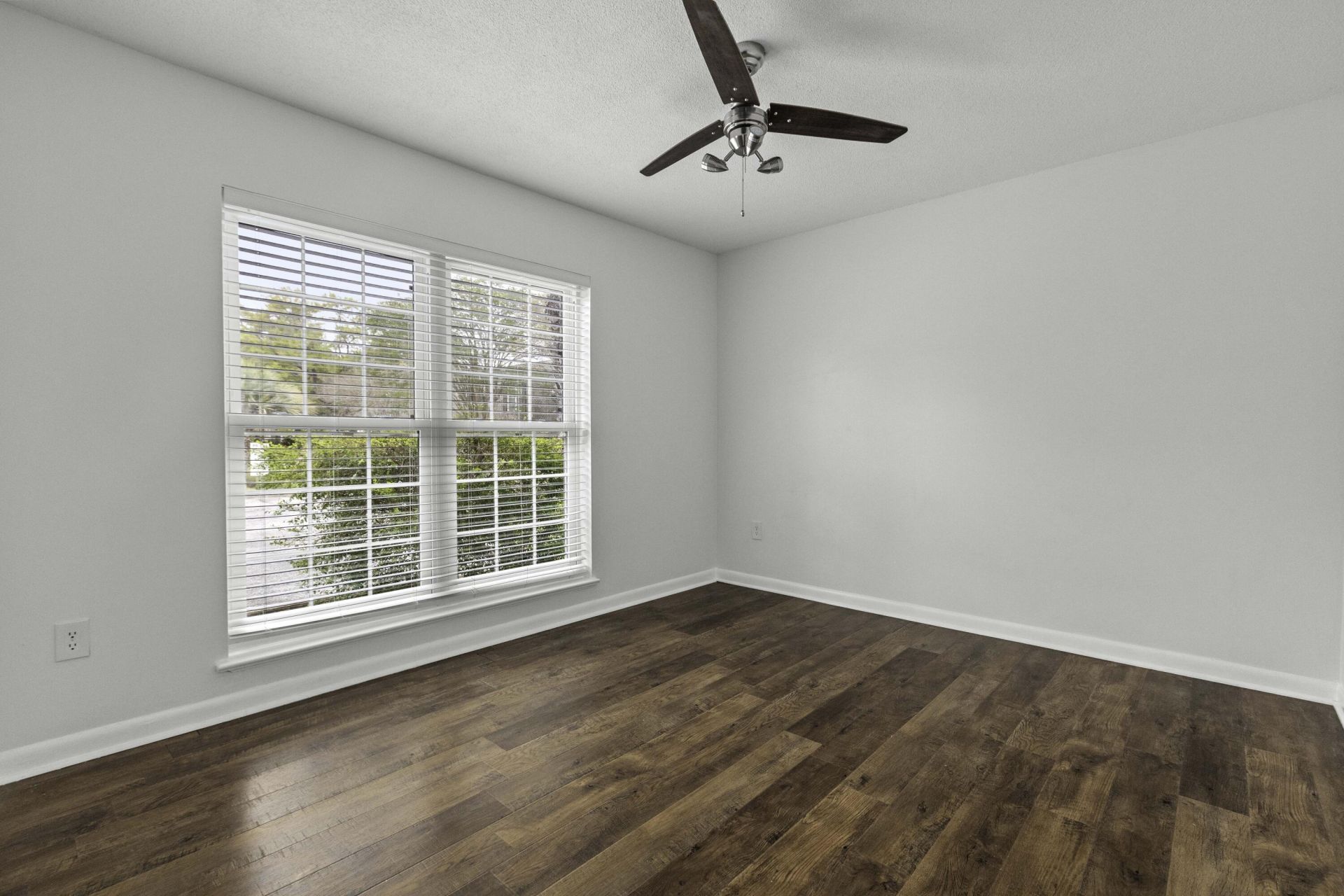 874 Colony Drive Photo 25