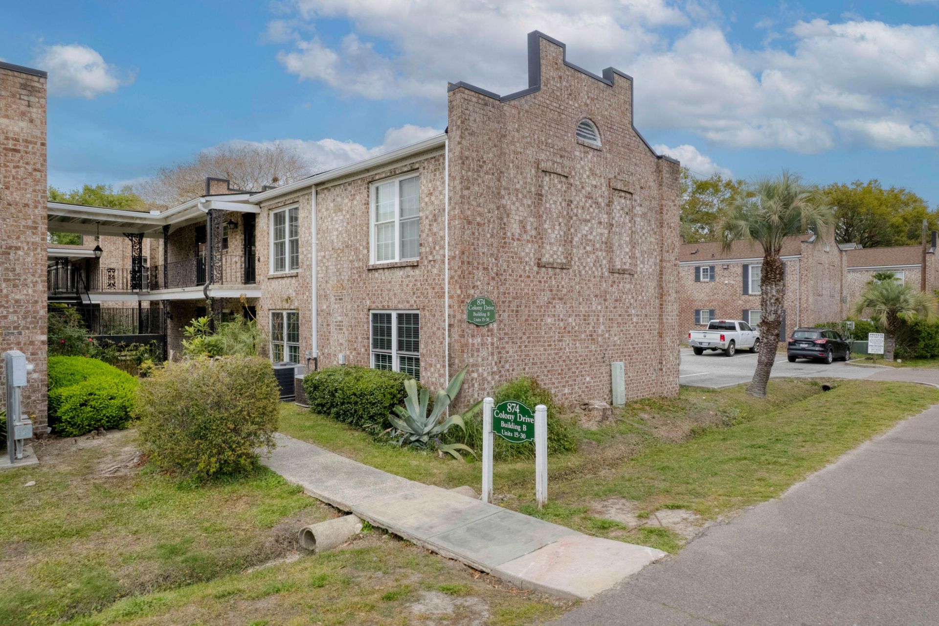 874 Colony Drive Photo 31