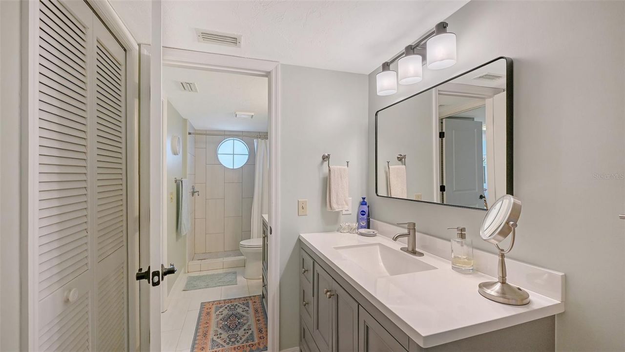 1203 Siesta Bayside Drive, Unit 1203-D, Sarasota, FL 34242 Photo