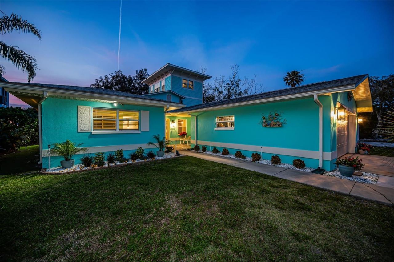 1626 Sea Breeze Drive, Tarpon Springs, FL 34689 Photo