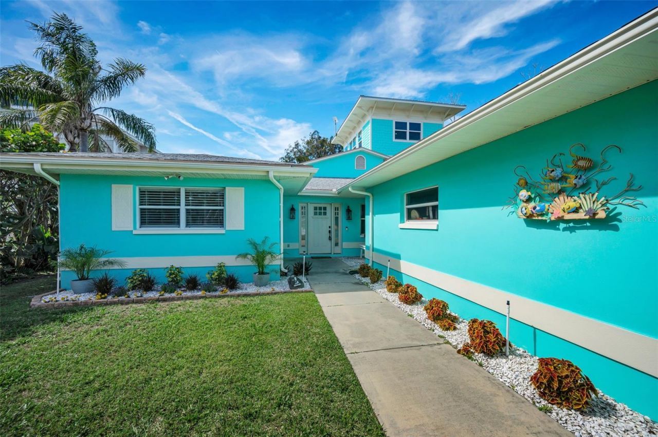 1626 Sea Breeze Drive, Tarpon Springs, FL 34689 Photo