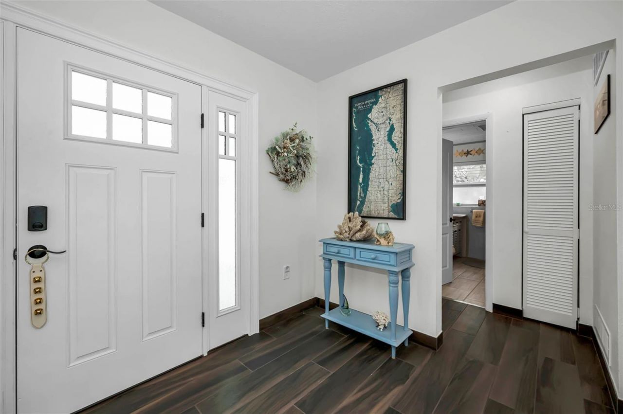 1626 Sea Breeze Drive, Tarpon Springs, FL 34689 Photo