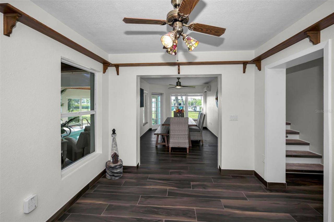 1626 Sea Breeze Drive, Tarpon Springs, FL 34689 Photo