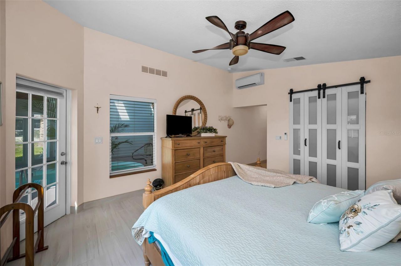 1626 Sea Breeze Drive, Tarpon Springs, FL 34689 Photo