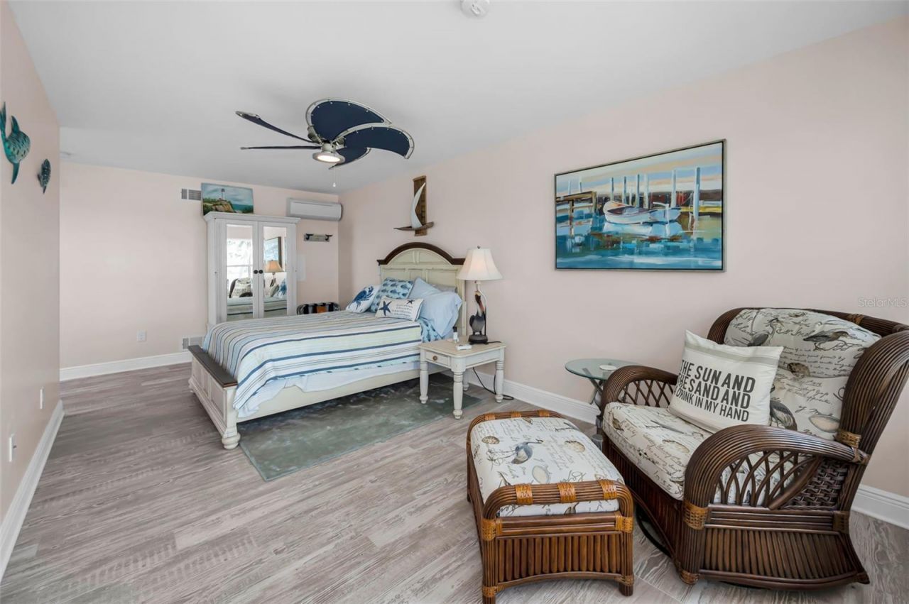 1626 Sea Breeze Drive, Tarpon Springs, FL 34689 Photo