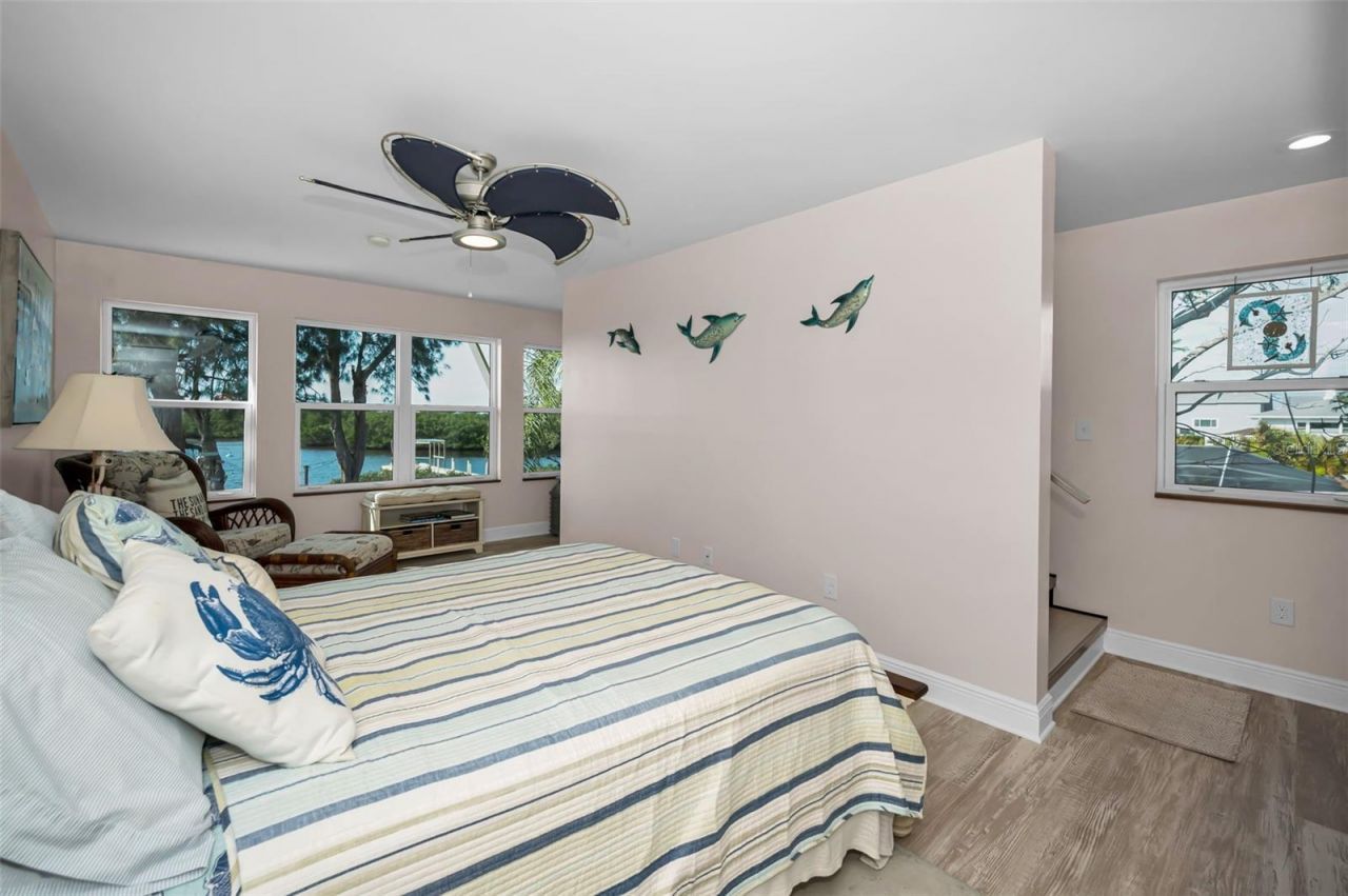 1626 Sea Breeze Drive, Tarpon Springs, FL 34689 Photo