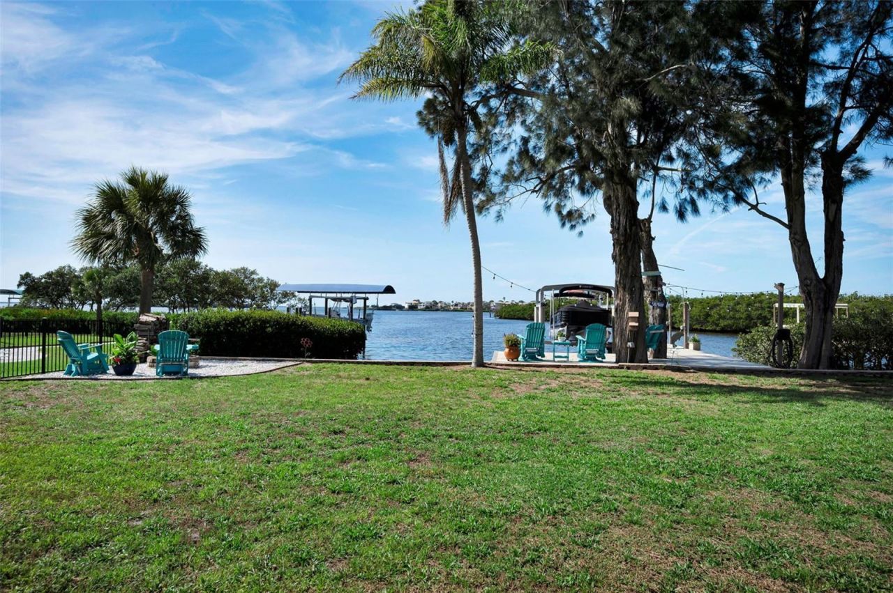 1626 Sea Breeze Drive, Tarpon Springs, FL 34689 Photo