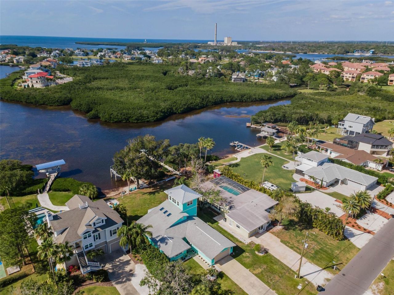 1626 Sea Breeze Drive, Tarpon Springs, FL 34689 Photo