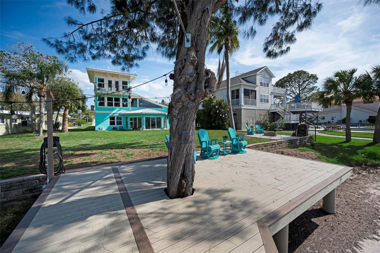 1626 Sea Breeze Drive, Tarpon Springs, FL 34689 Photo