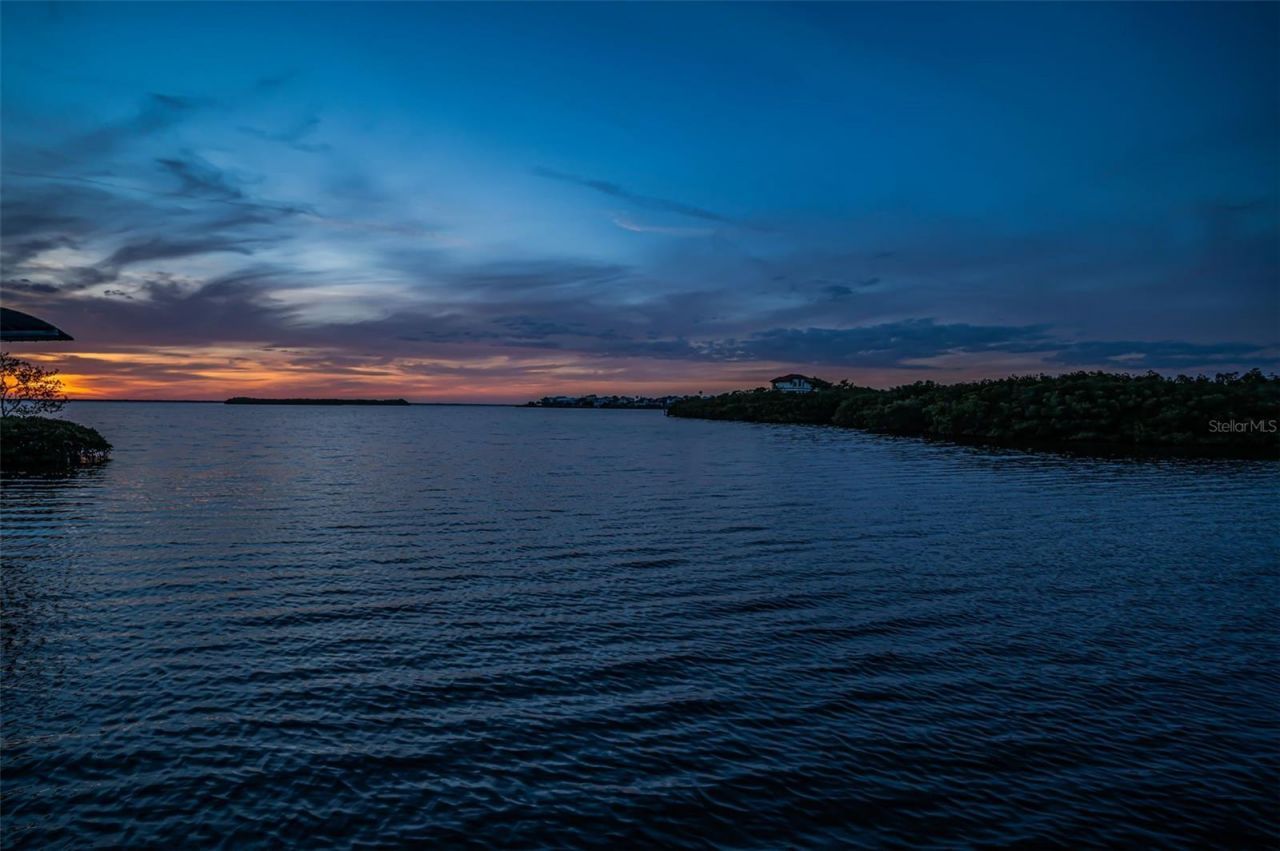 1626 Sea Breeze Drive, Tarpon Springs, FL 34689 Photo