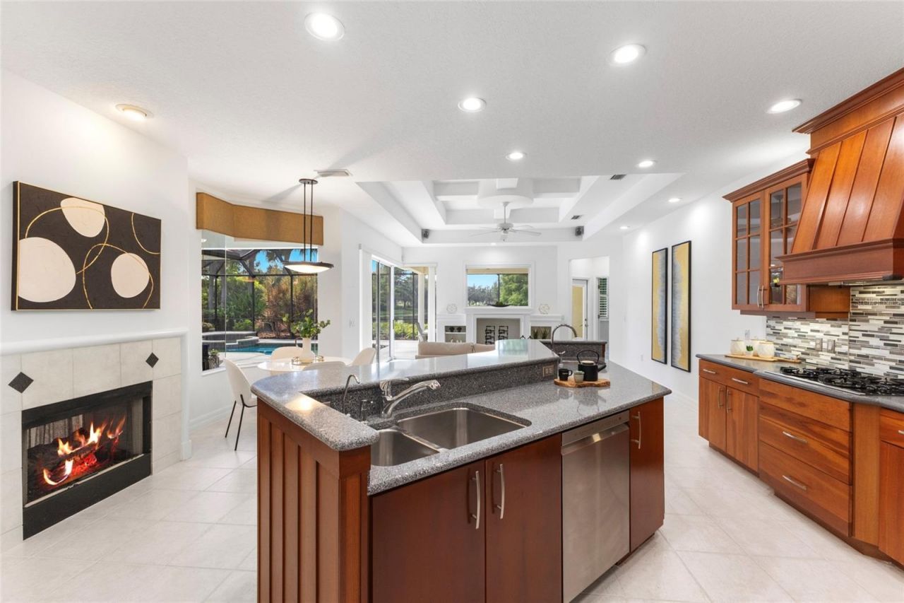 7062 Twin Hills Terrace, Lakewood Ranch, FL 34202 Photo