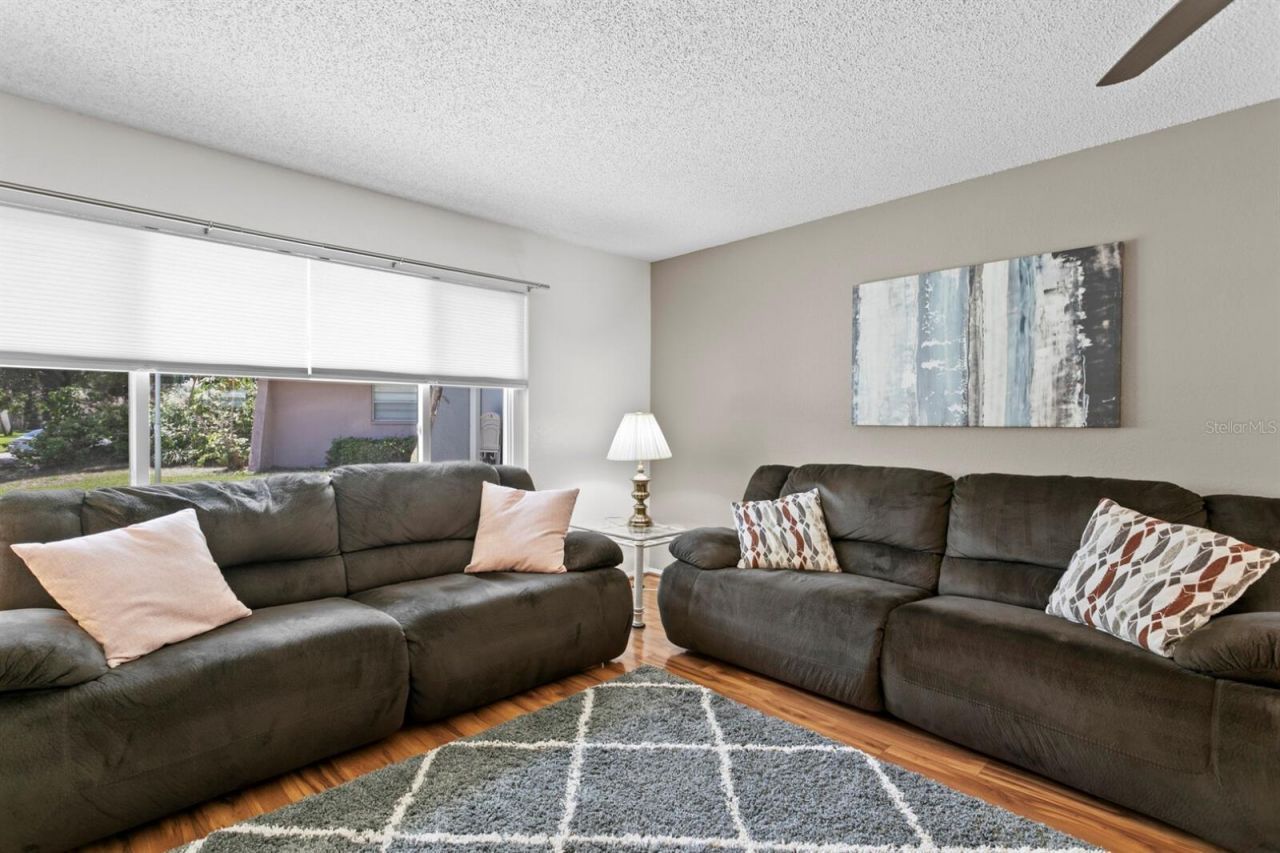 8645 Pinetree Drive W, Seminole, FL 33772 Photo