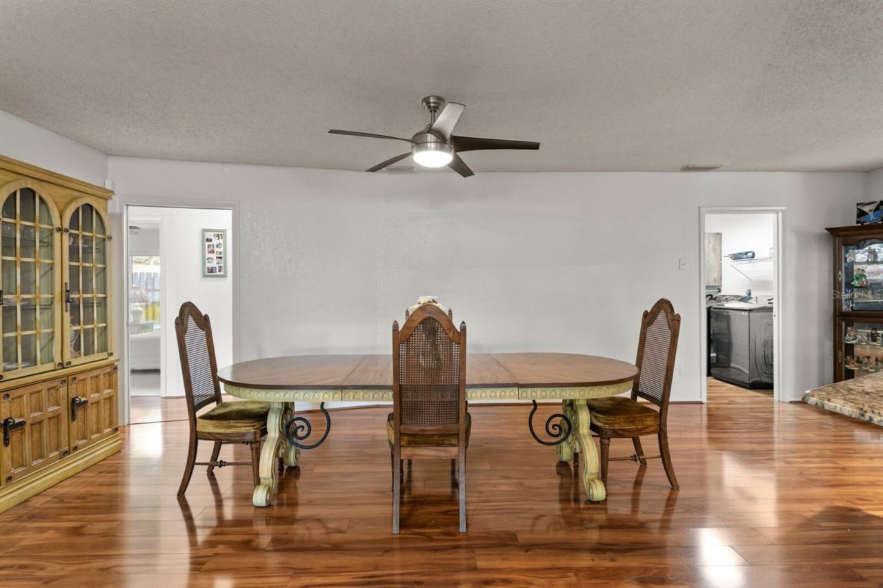 8645 Pinetree Drive W, Seminole, FL 33772 Photo