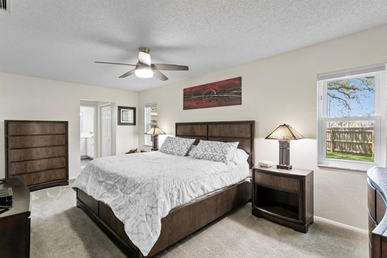 8645 Pinetree Drive W, Seminole, FL 33772 Photo