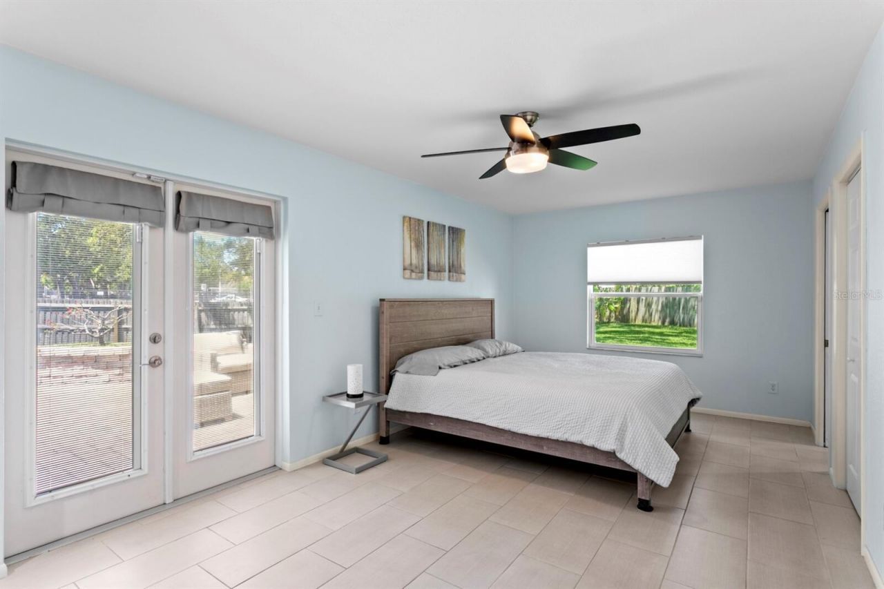 8645 Pinetree Drive W, Seminole, FL 33772 Photo