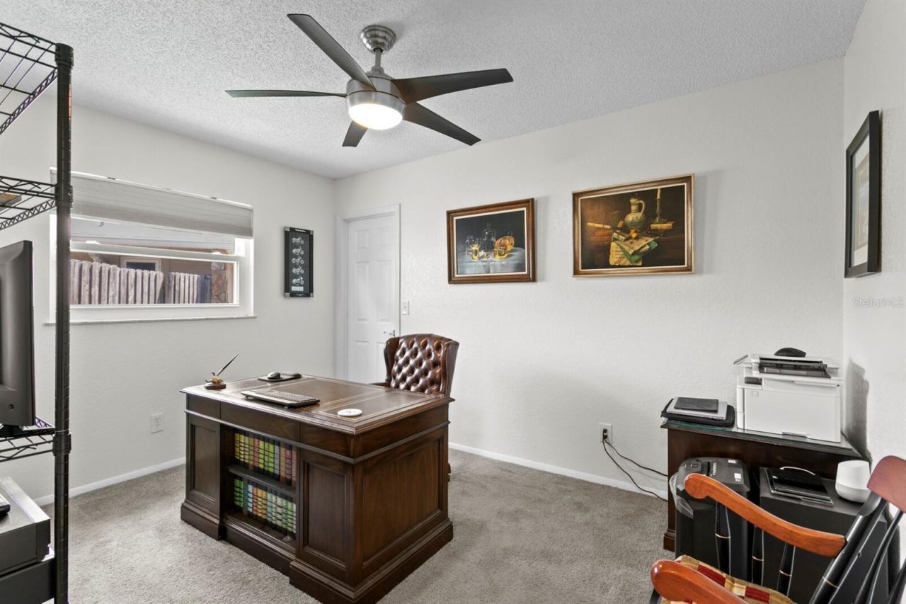 8645 Pinetree Drive W, Seminole, FL 33772 Photo