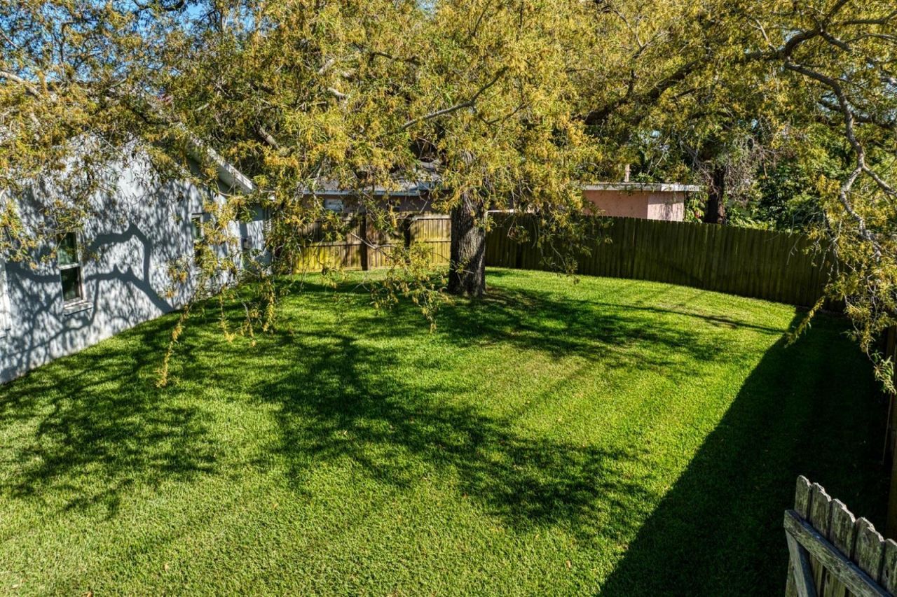 8645 Pinetree Drive W, Seminole, FL 33772 Photo