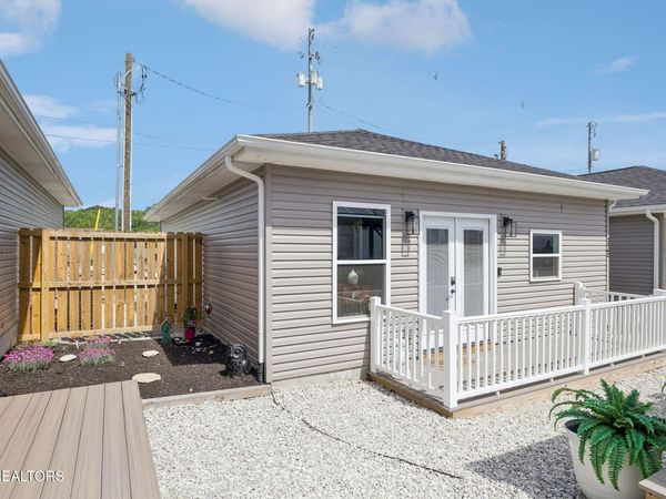 325 7Th St, Rocky Top, TN 37769