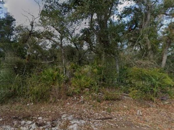 2101 Wakefield ST, PORT CHARLOTTE, FL 33948