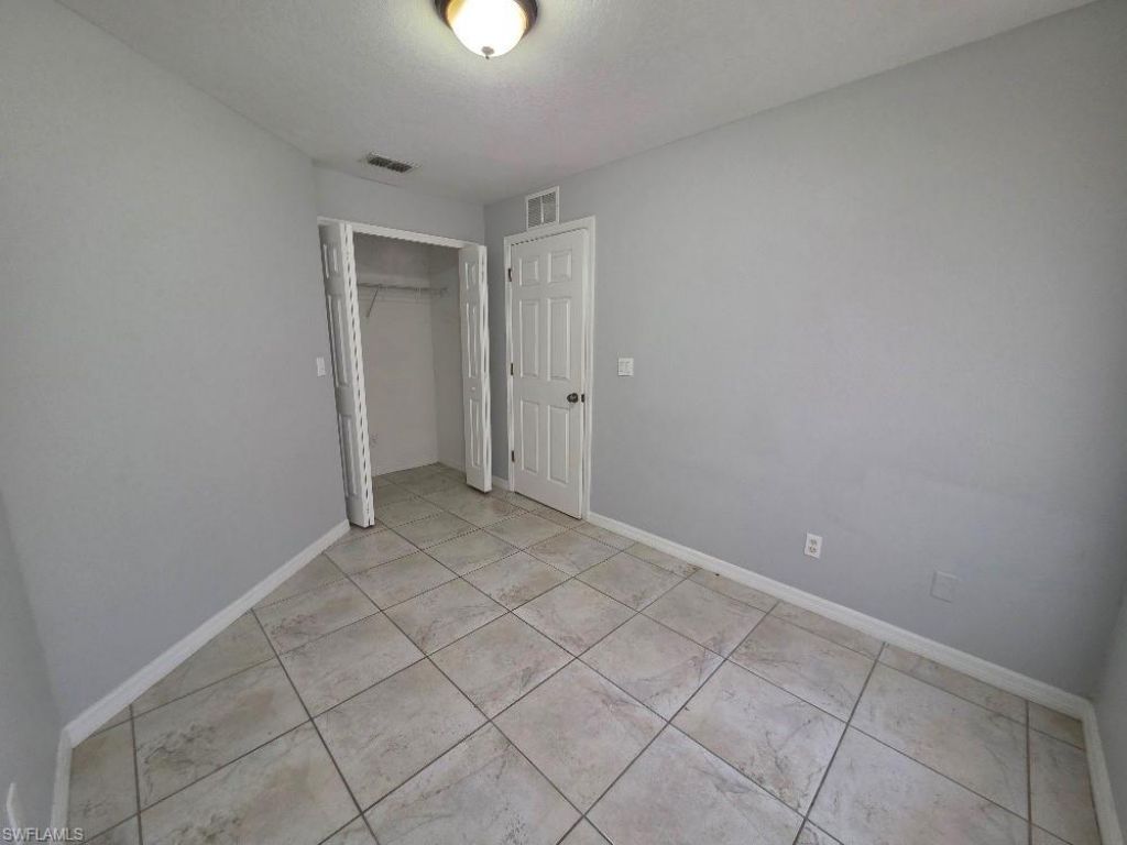 332 Rogen St , Lehigh Acres, FL 33972 Photo