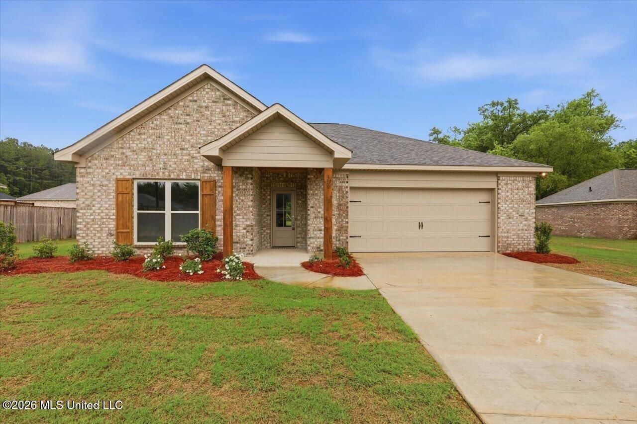 300 Courtney Lane, Magee, MS 39111 Main Photo