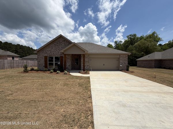 300 Courtney Lane, Magee, MS 39111