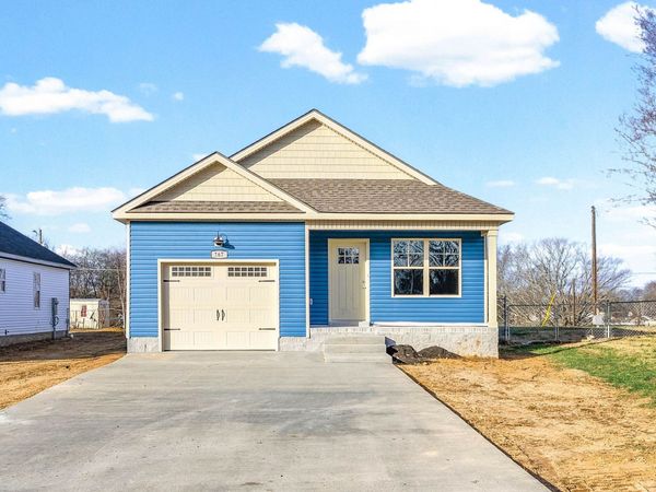 242 Arkansas Ave, Oak Grove, KY 42262