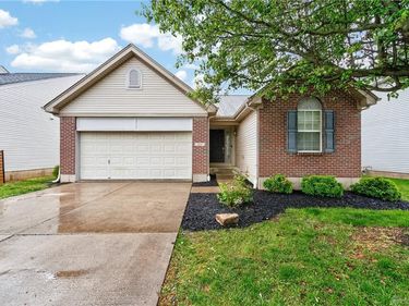 325 Easton Manor Drive, Monroe, OH 45050