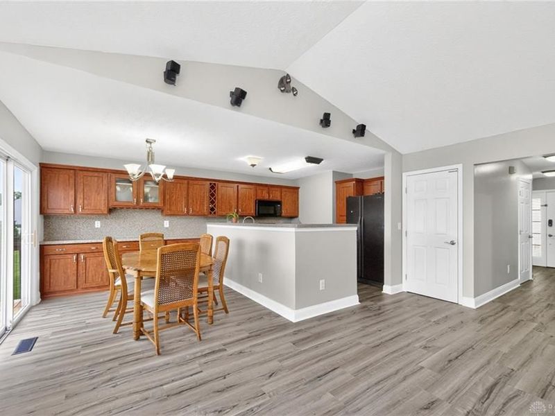 325 Easton Manor Drive, Monroe, OH 45050 Photo 12