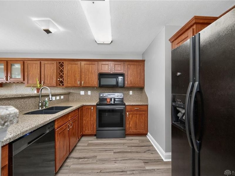 325 Easton Manor Drive, Monroe, OH 45050 Photo 8