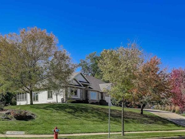 702 Cricket Lane, Middleton, WI 53562