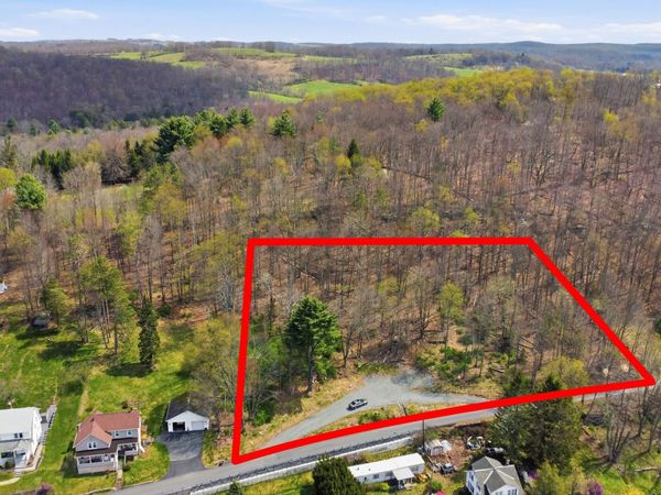 123 Castle Street , Honesdale, PA 18431