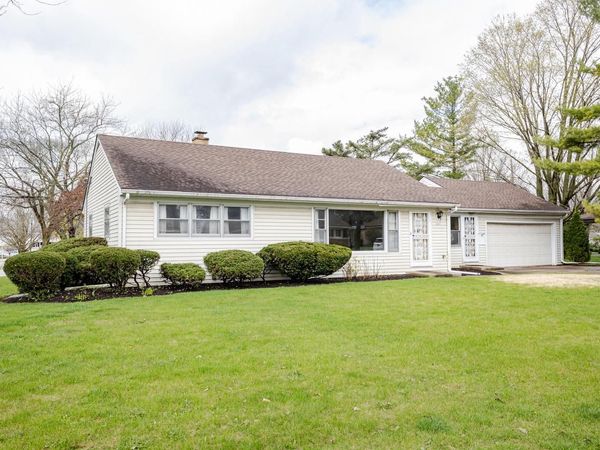 3211 N 106th STREET, Wauwatosa, WI 53222