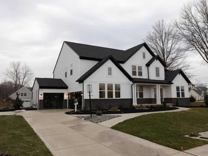 3265 WOODSTONE LANE, Avon, OH 44011 Photo 2