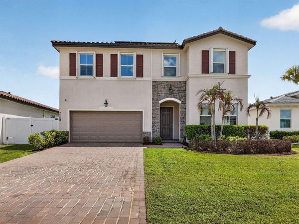 7759 NW Greenbank Circle, Port St. Lucie, FL 34987