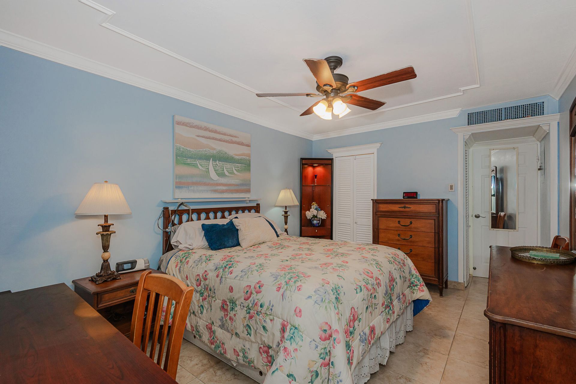 2076 S Ocean Drive, Unit 207, Hallandale Beach, FL 33009 Photo