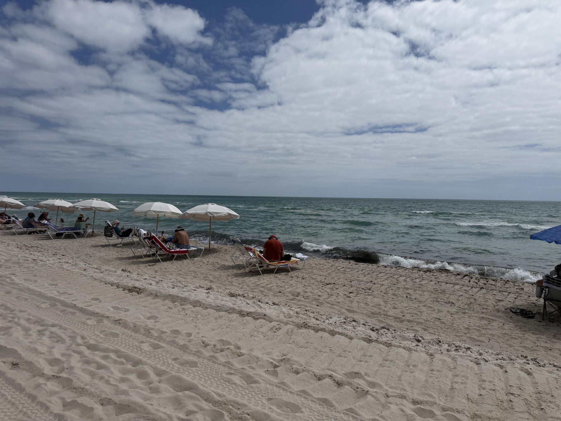 2076 S Ocean Drive, Unit 207, Hallandale Beach, FL 33009 Photo
