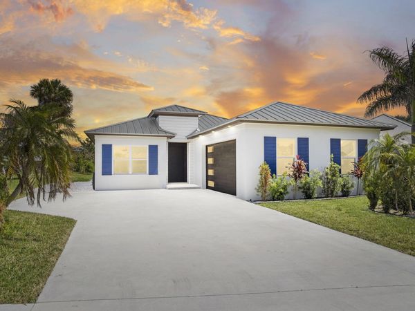 1341 Bonefish Court, Fort Pierce, FL 34949