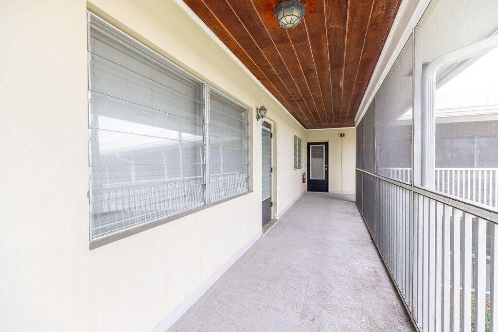426 NE 7th Avenue, Unit 2b, Delray Beach, FL 33483 Photo