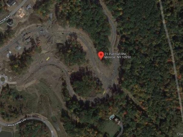 21 Pullman Route , Monroe, NY 10950