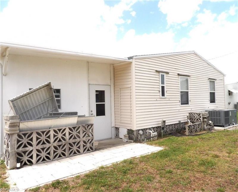 216 Shrub Ln N, North Fort Myers, FL 33917 Photo