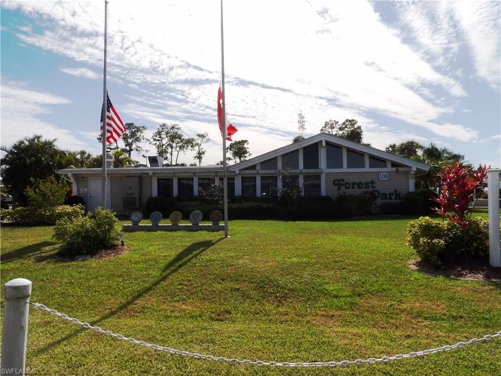 216 Shrub Ln N, North Fort Myers, FL 33917 Photo