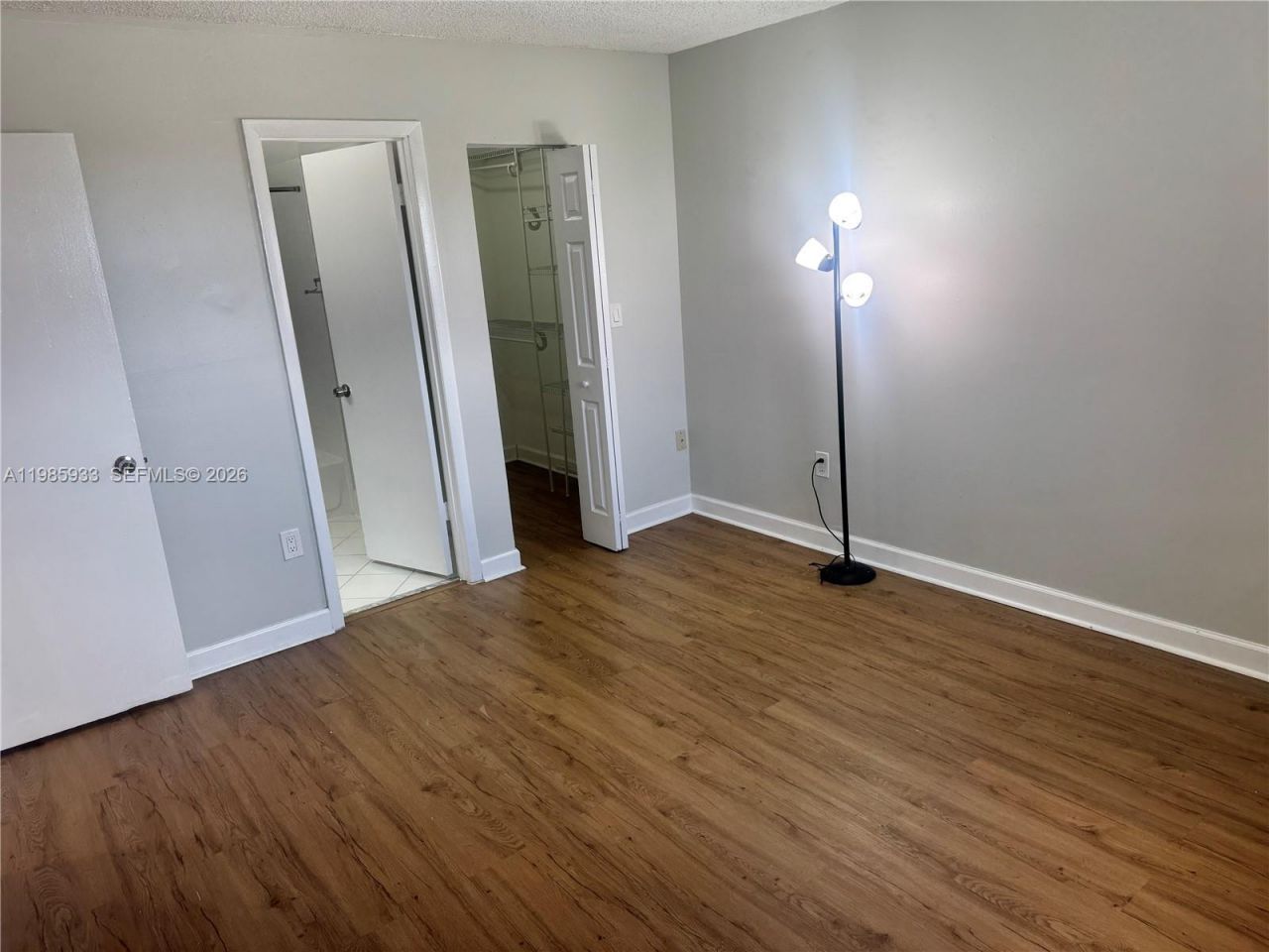8075 NW 7th St, Unit 403, Miami, FL 33126 Photo