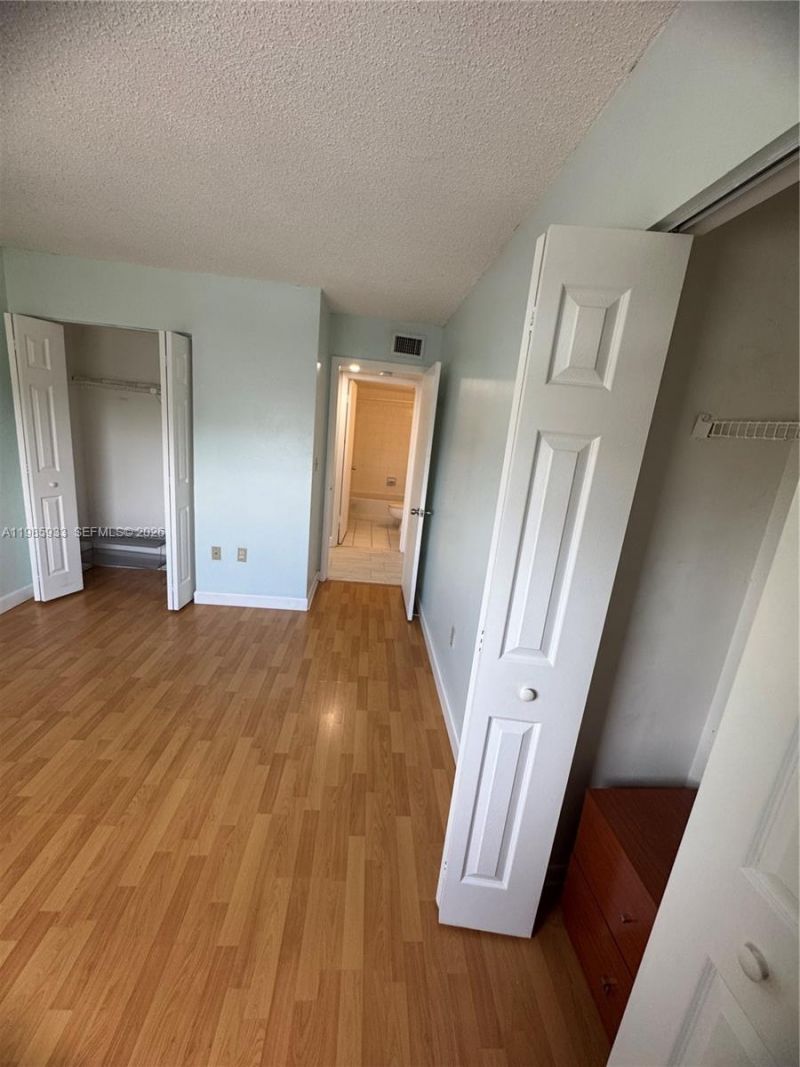 8075 NW 7th St , Unit 403, Miami, FL 33126 Photo