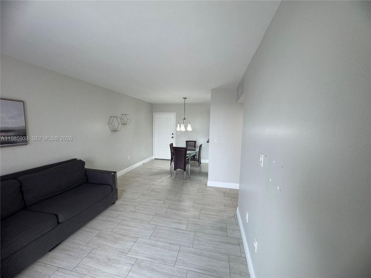8075 NW 7th St , Unit 403, Miami, FL 33126 Photo